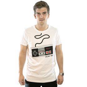 Nintendo NES Controller T-shirt (M)